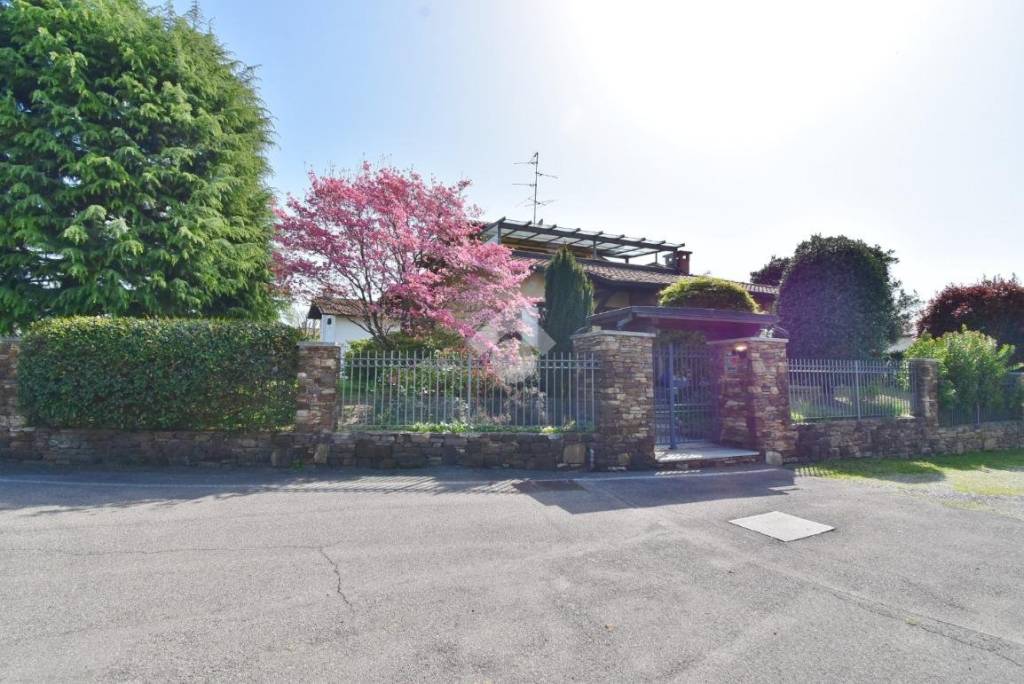 casa indipendente in vendita a Lurago Marinone