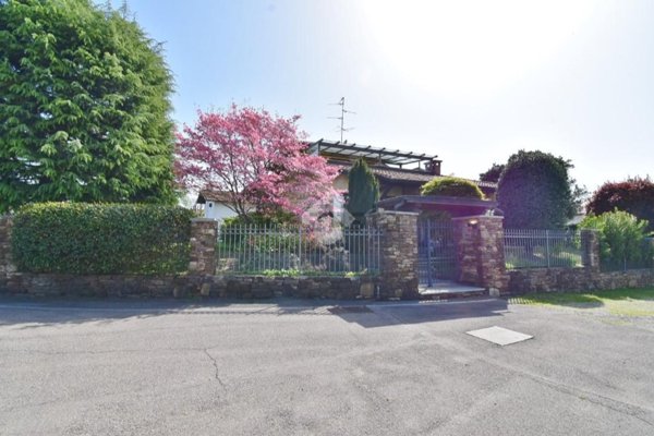 casa indipendente in vendita a Lurago Marinone