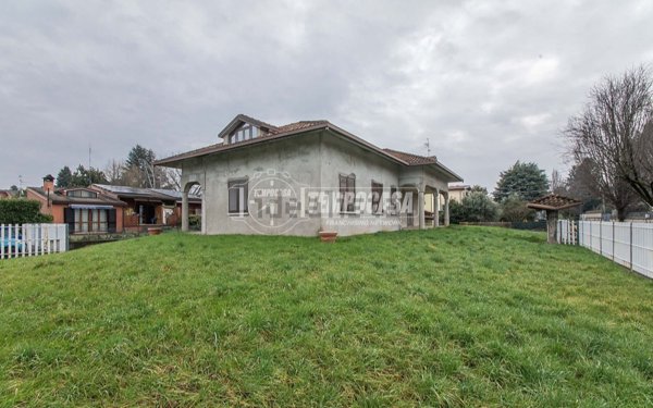 casa indipendente in vendita a Lurago Marinone