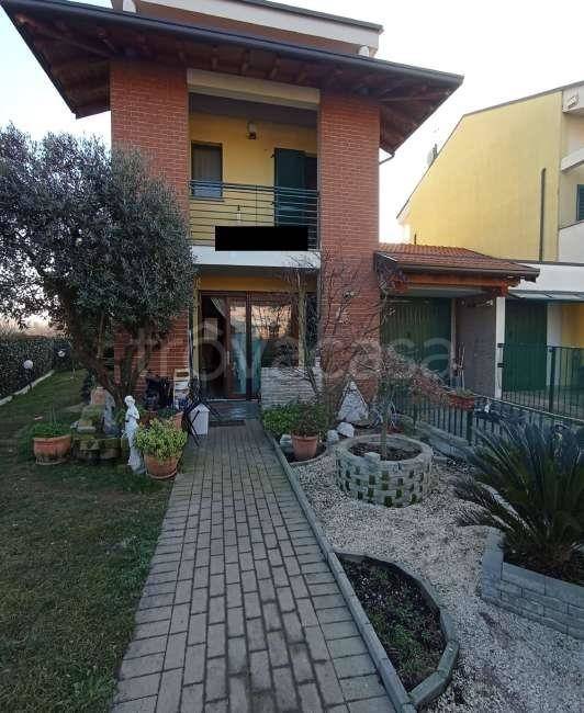 casa indipendente in vendita a Lurago Marinone