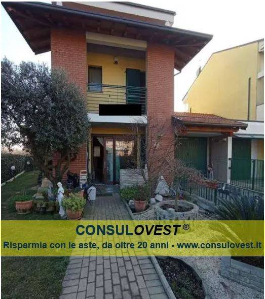 casa indipendente in vendita a Lurago Marinone