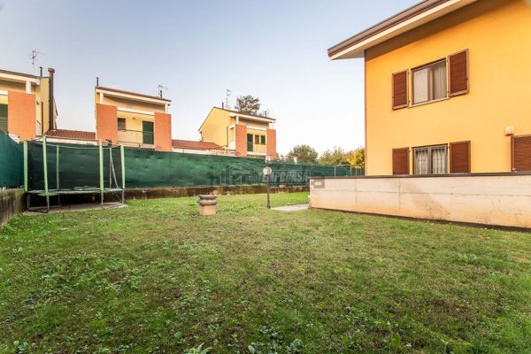 appartamento in vendita a Lurago Marinone