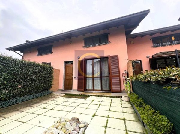 casa indipendente in vendita a Lurago Marinone