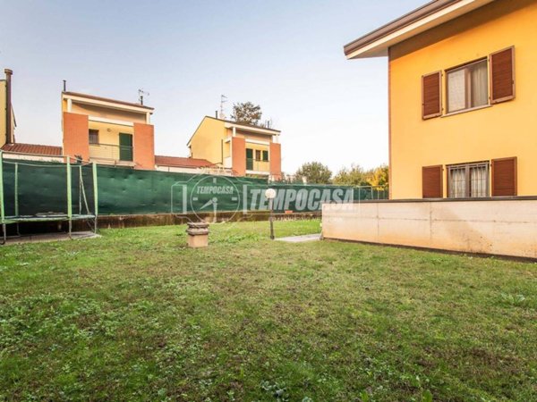 appartamento in vendita a Lurago Marinone