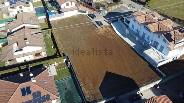 terreno edificabile in vendita a Lurago Marinone