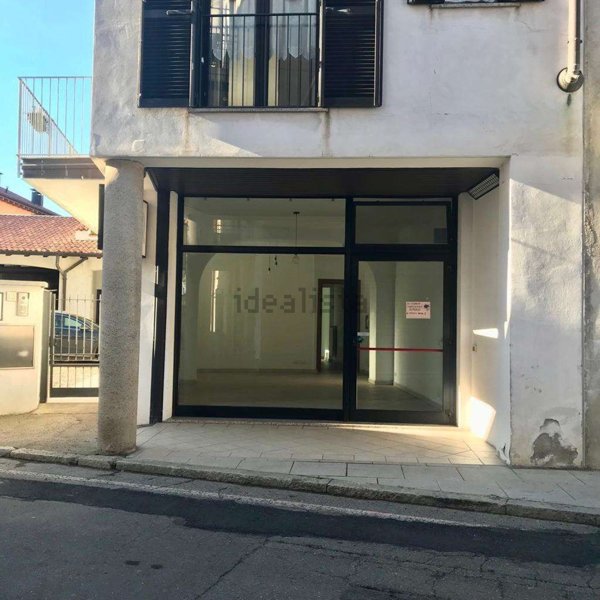 negozio in vendita a Lurago Marinone