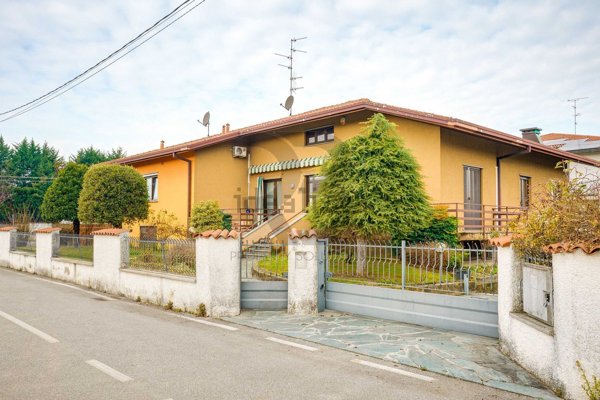 casa indipendente in vendita a Lurago Marinone