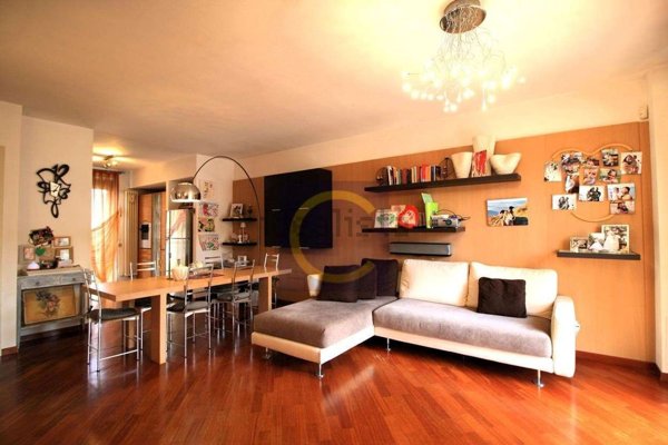 casa indipendente in vendita a Lurago Marinone