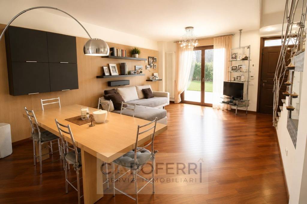 casa indipendente in vendita a Lurago Marinone