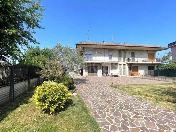 casa indipendente in vendita a Lurago Marinone