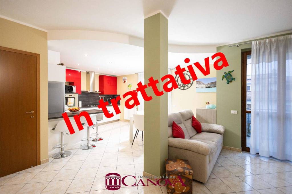 appartamento in vendita a Lurate Caccivio