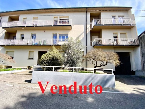 appartamento in vendita a Lurate Caccivio