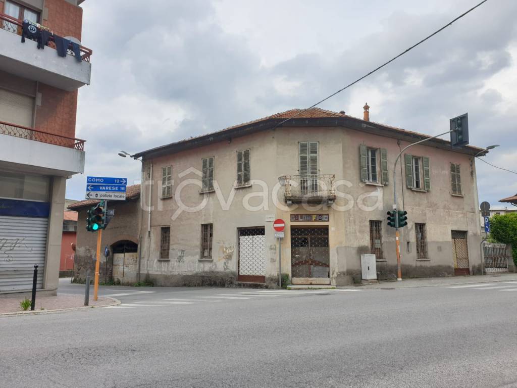 appartamento in vendita a Lurate Caccivio