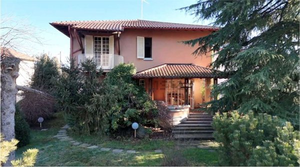 casa indipendente in vendita a Lurate Caccivio