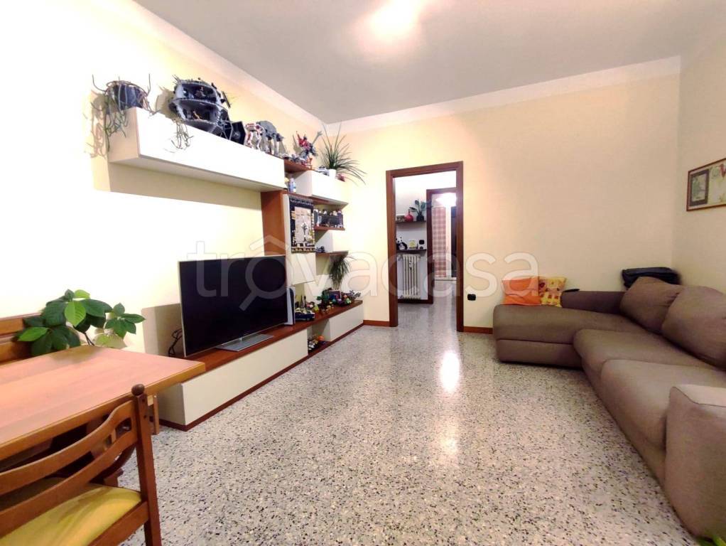 appartamento in vendita a Lurate Caccivio