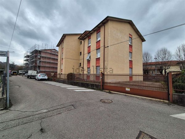 appartamento in vendita a Lurate Caccivio