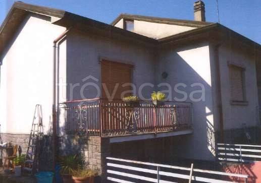 casa indipendente in vendita a Lurate Caccivio