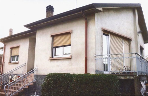 casa indipendente in vendita a Lurate Caccivio
