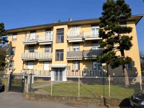 appartamento in vendita a Lurate Caccivio