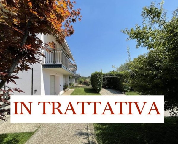 casa indipendente in vendita a Lurate Caccivio in zona Castello