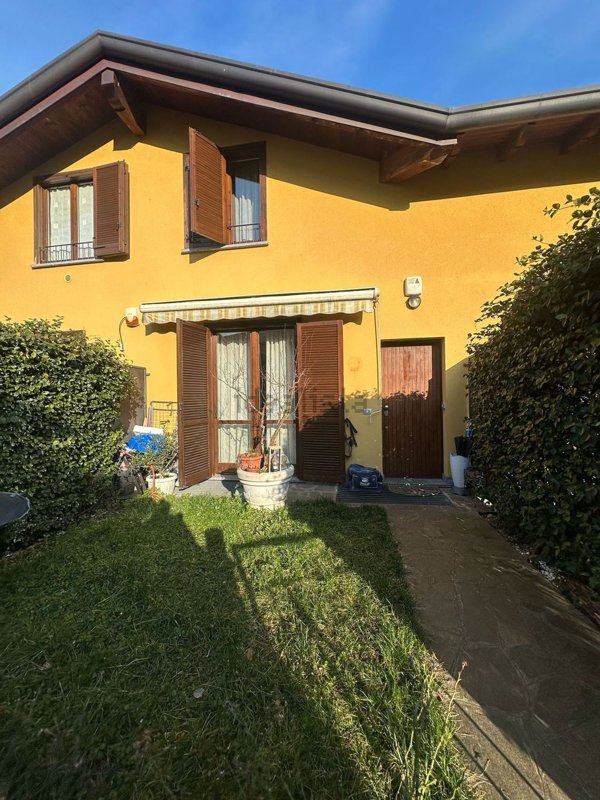 appartamento in vendita a Lurate Caccivio
