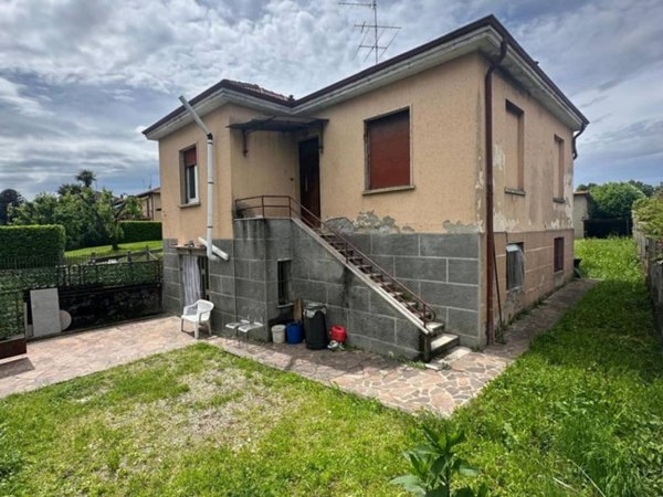 casa indipendente in vendita a Lurate Caccivio