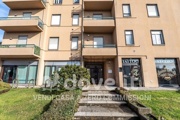 appartamento in vendita a Lurate Caccivio