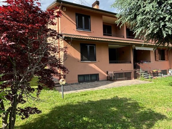 casa indipendente in vendita a Lurate Caccivio