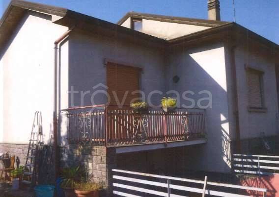 casa indipendente in vendita a Lurate Caccivio