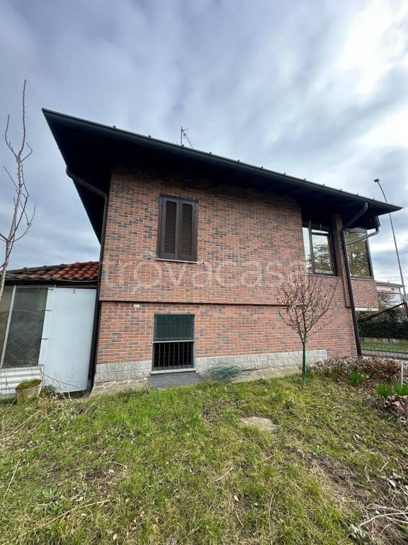 casa indipendente in vendita a Lurate Caccivio