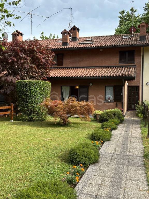 appartamento in vendita a Lurate Caccivio