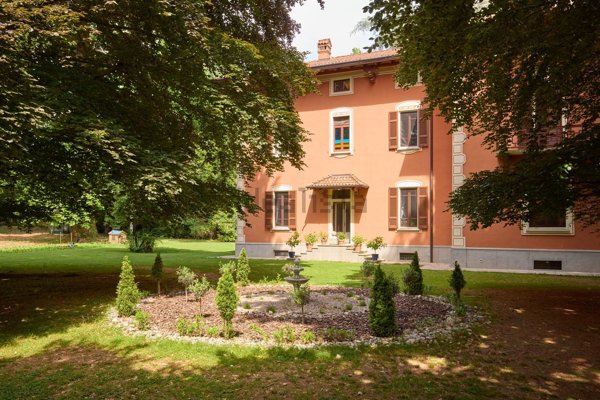 casa indipendente in vendita a Lurate Caccivio