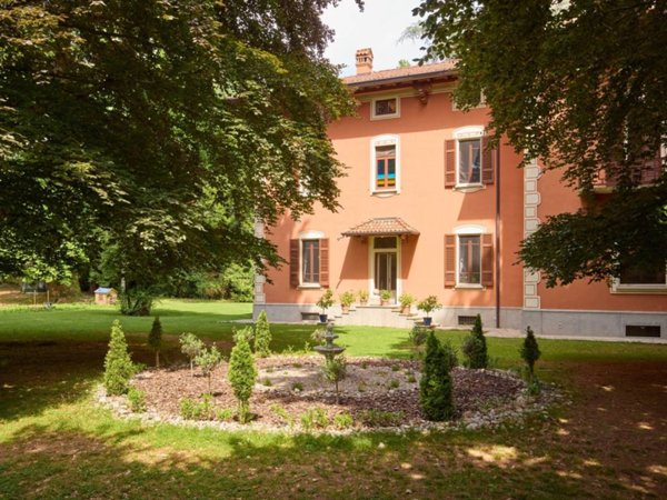 casa indipendente in vendita a Lurate Caccivio