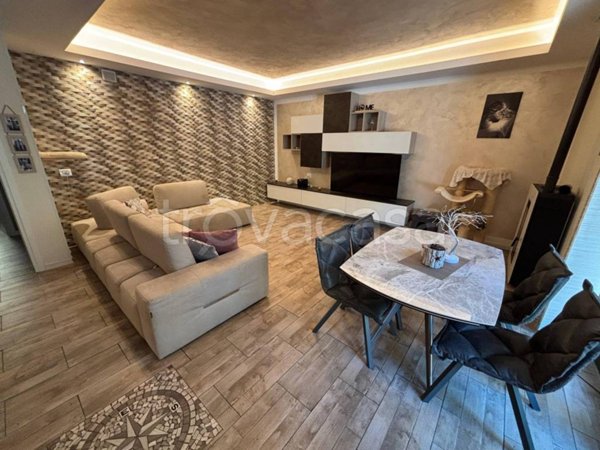 appartamento in vendita a Lurate Caccivio
