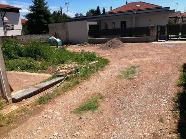 terreno edificabile in vendita a Lurate Caccivio
