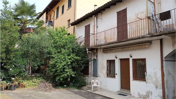 casa semindipendente in vendita a Lurate Caccivio in zona Caccivio