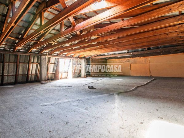 appartamento in vendita a Lurate Caccivio