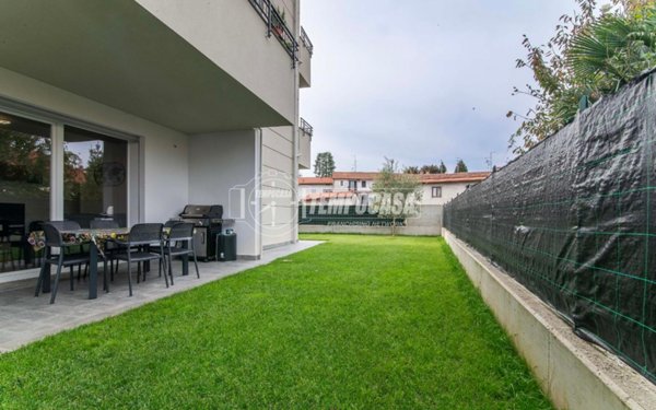 appartamento in vendita a Lurate Caccivio