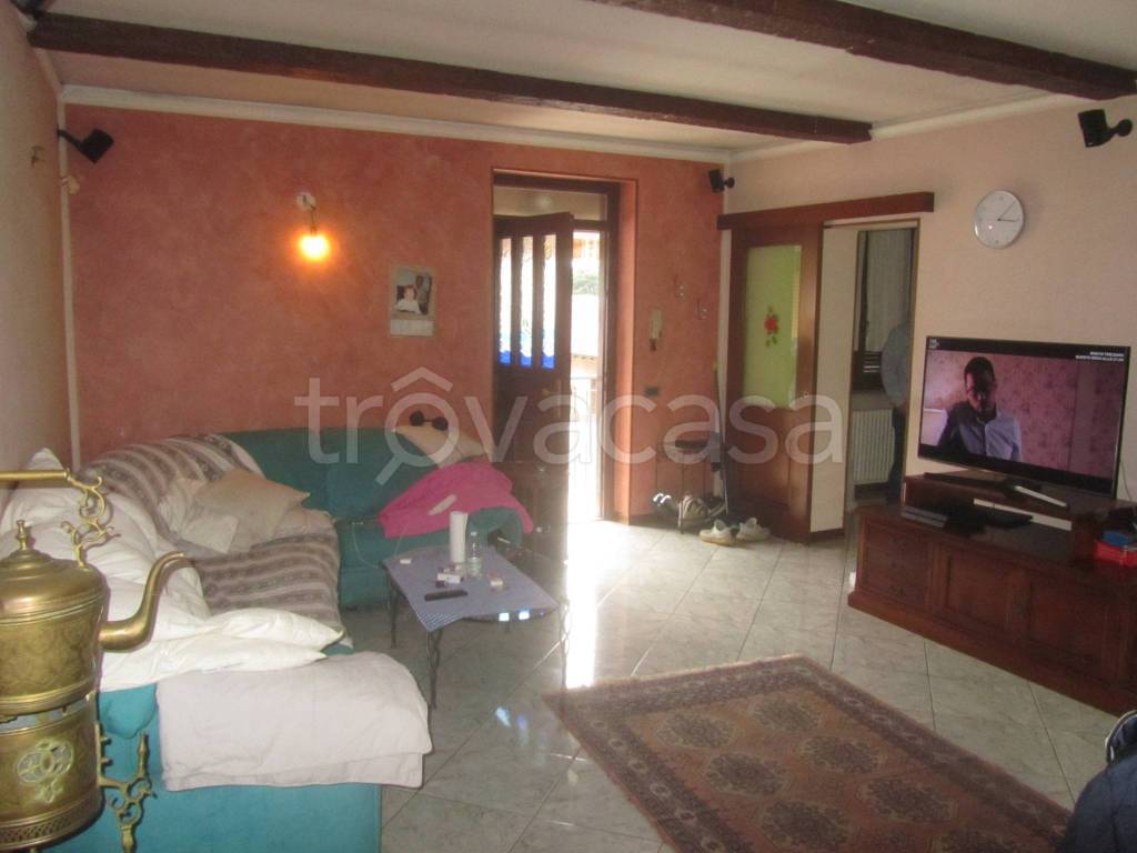 appartamento in vendita a Lurate Caccivio