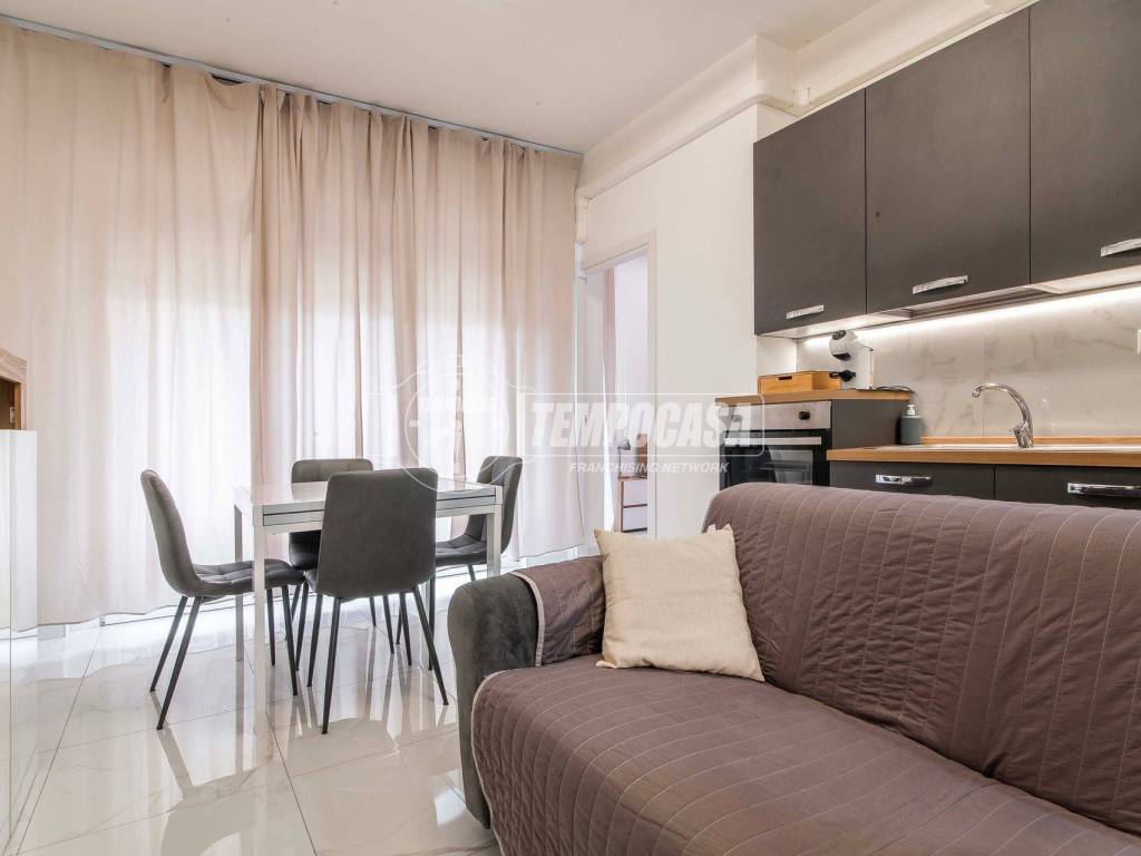 appartamento in vendita a Lurate Caccivio