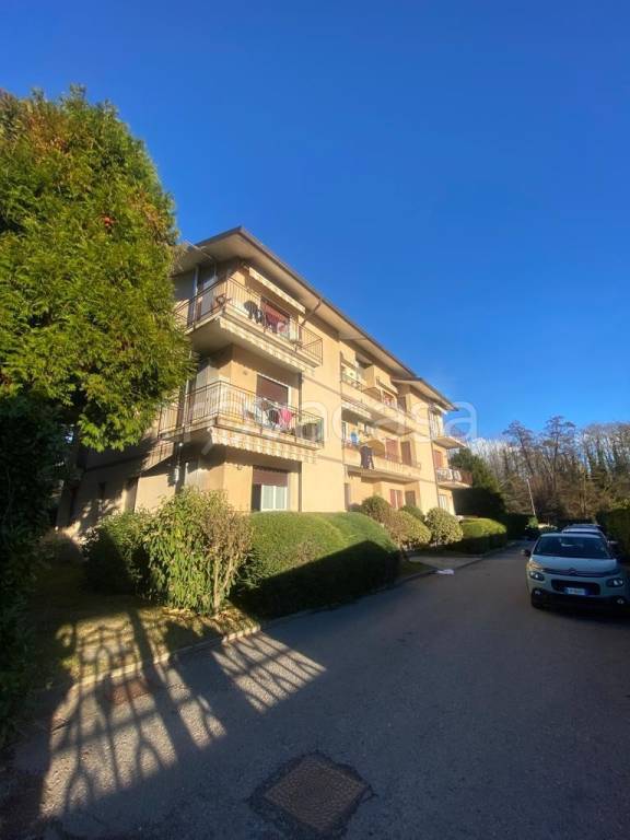 appartamento in vendita a Lurate Caccivio