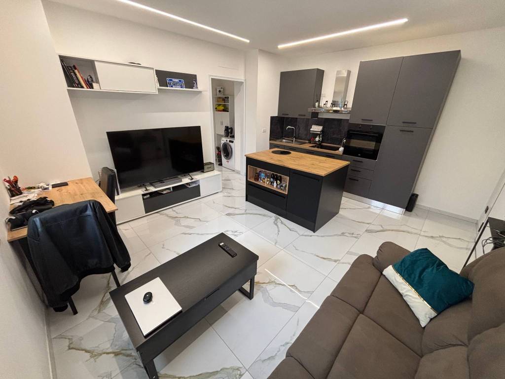 appartamento in vendita a Lurate Caccivio