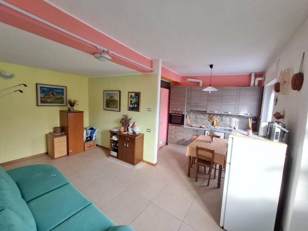 appartamento in vendita a Lurate Caccivio