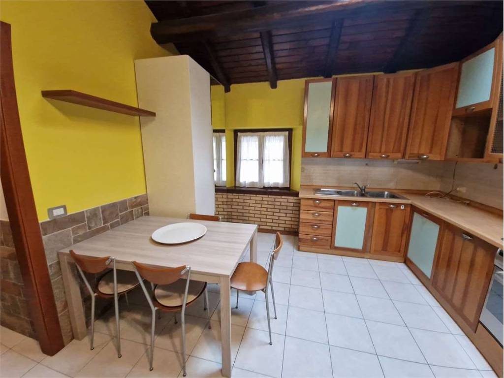 appartamento in vendita a Lurate Caccivio