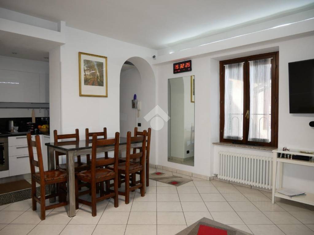 appartamento in vendita a Lurate Caccivio