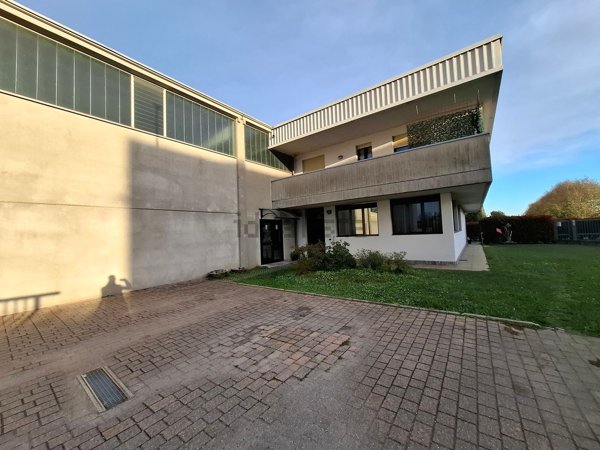 capannone in vendita a Lurate Caccivio