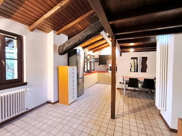 appartamento in vendita a Lurate Caccivio