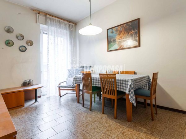 appartamento in vendita a Lurate Caccivio