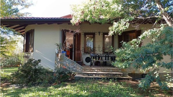 casa indipendente in vendita a Lurate Caccivio