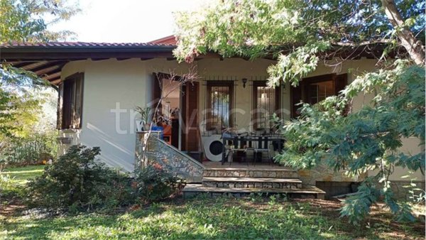 casa indipendente in vendita a Lurate Caccivio